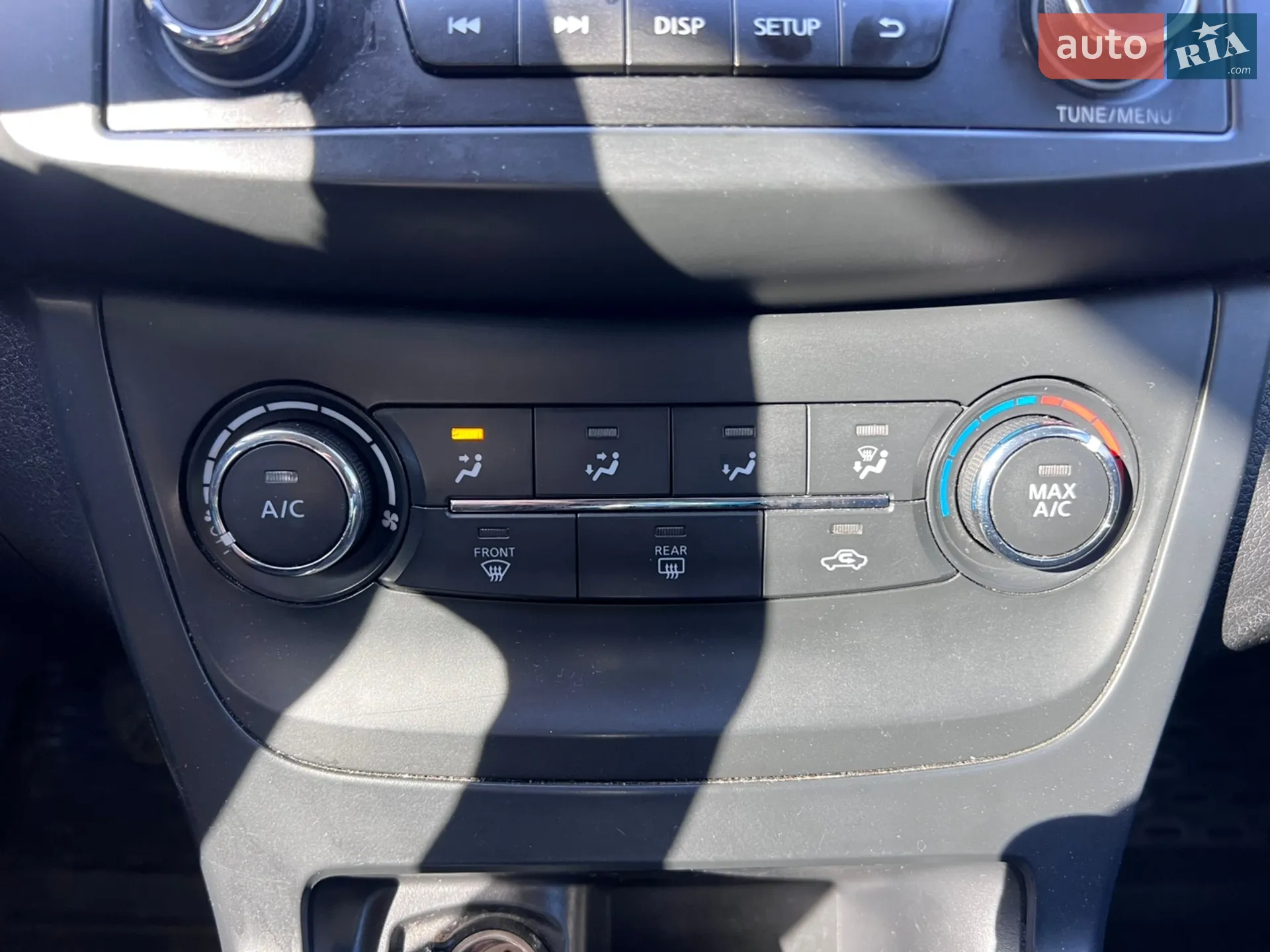 2016 Nissan Sentra - мініатюра 26