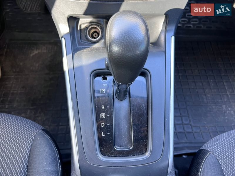 Седан Nissan Sentra 2016 в Киеве фото 27 Седан Nissan Sentra 2016 в Киеве