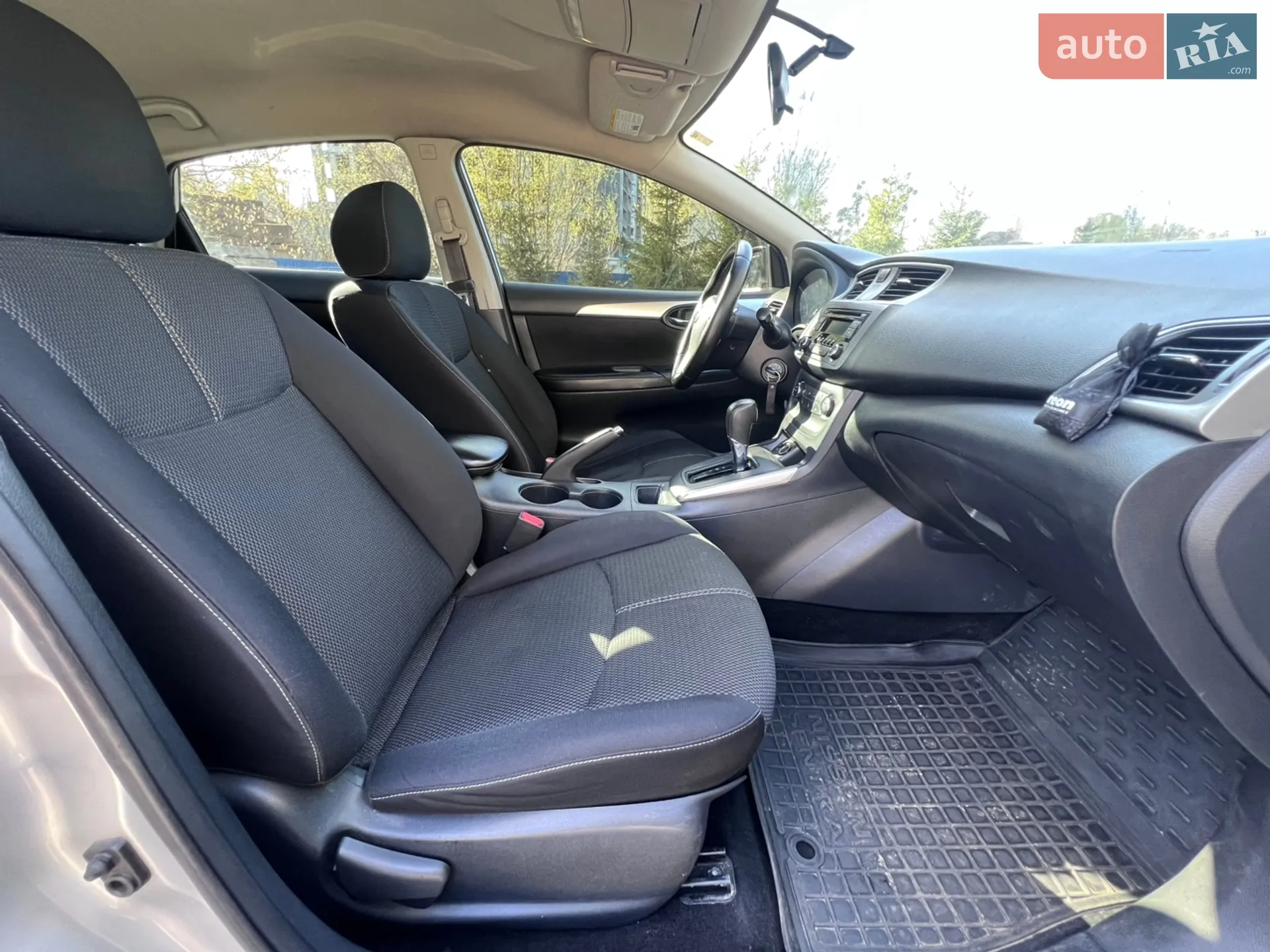 2016 Nissan Sentra - мініатюра 30