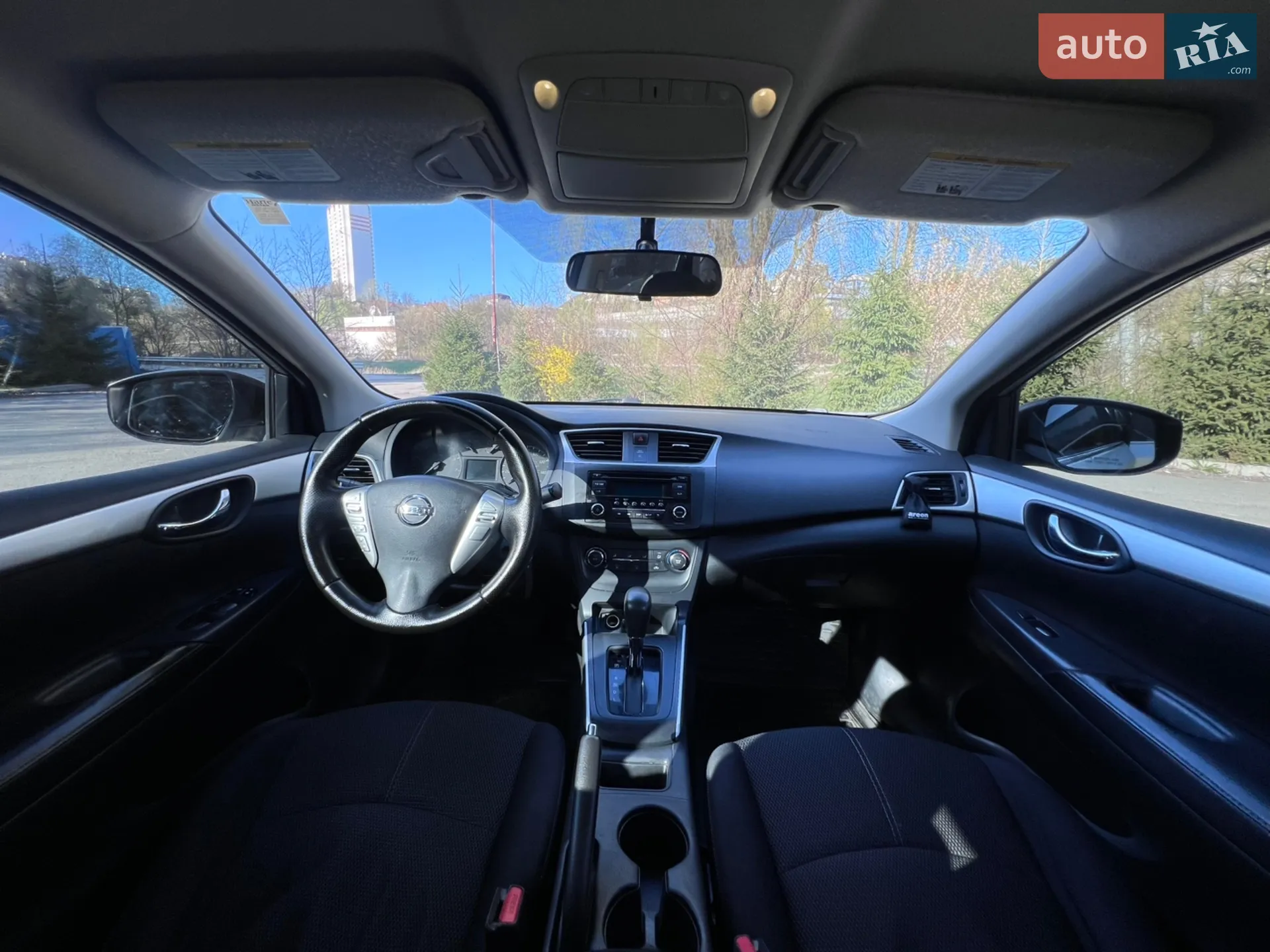 2016 Nissan Sentra - мініатюра 35