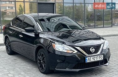 Седан Nissan Sentra 2018 в Днепре
