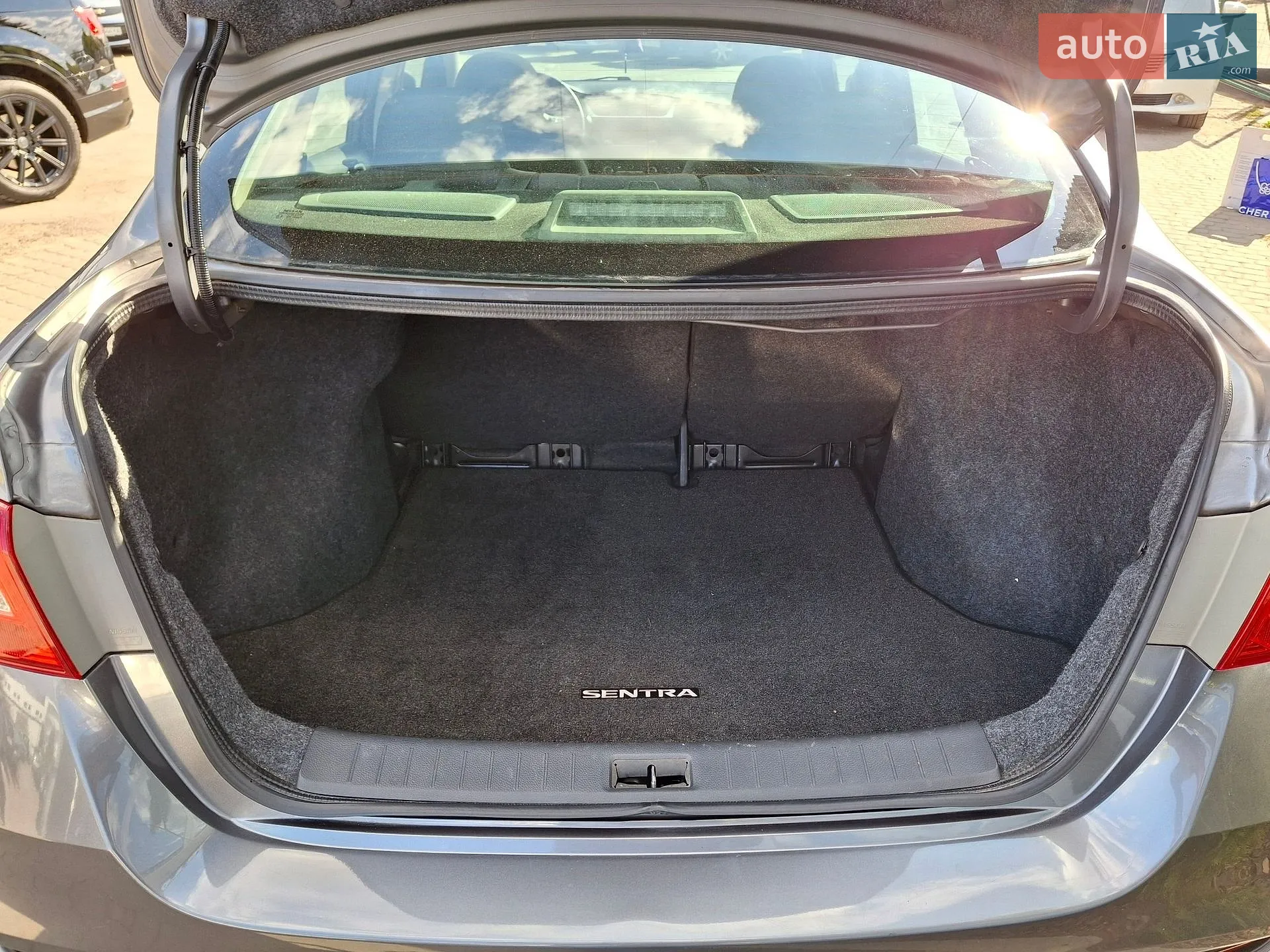 2017 Nissan Sentra - мініатюра 20