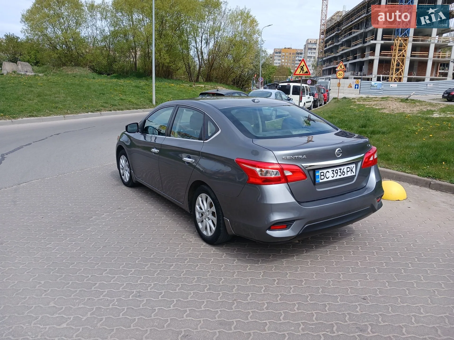 2019 Nissan Sentra - мініатюра 4