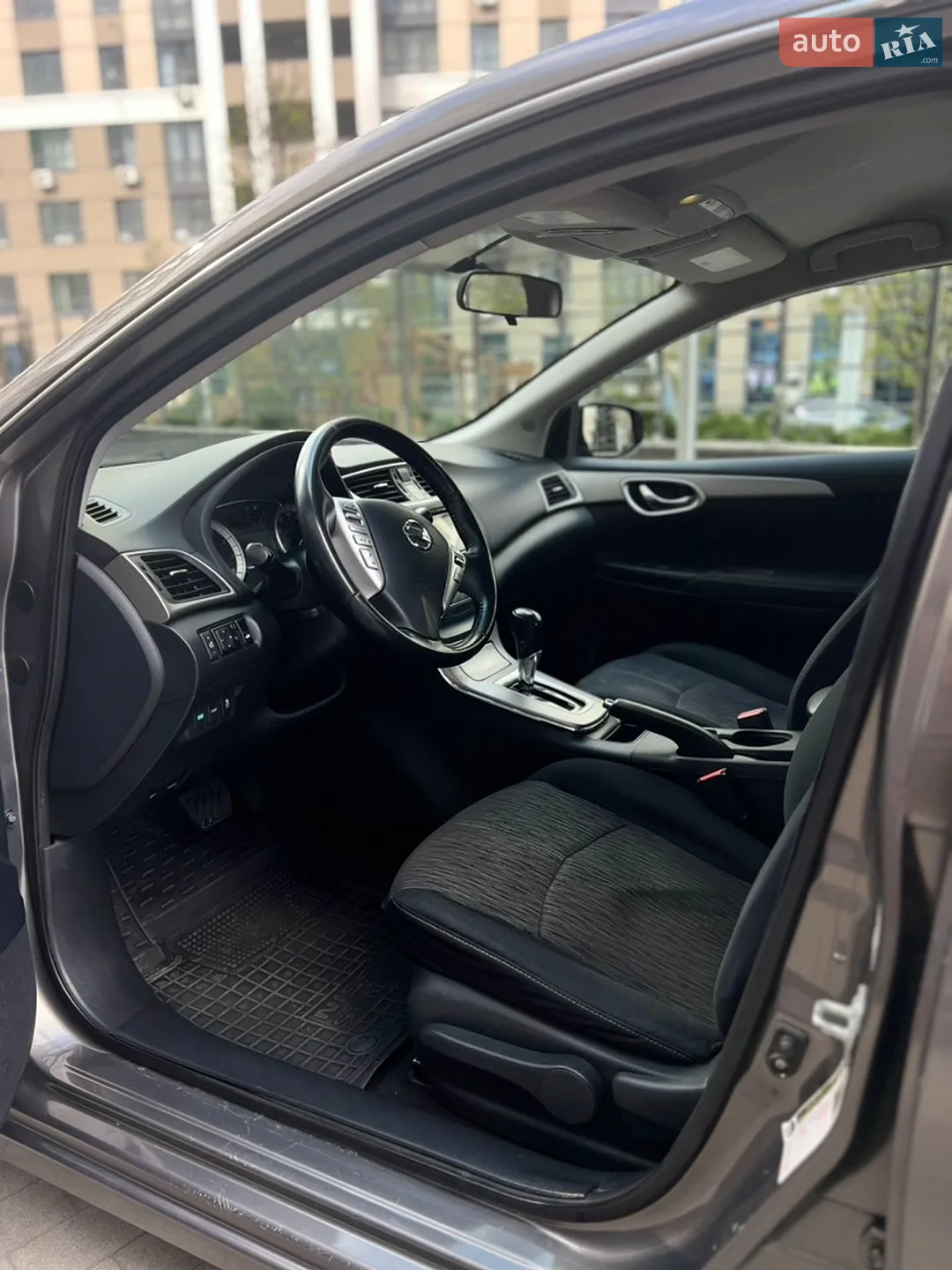 2015 Nissan Sentra - мініатюра 14