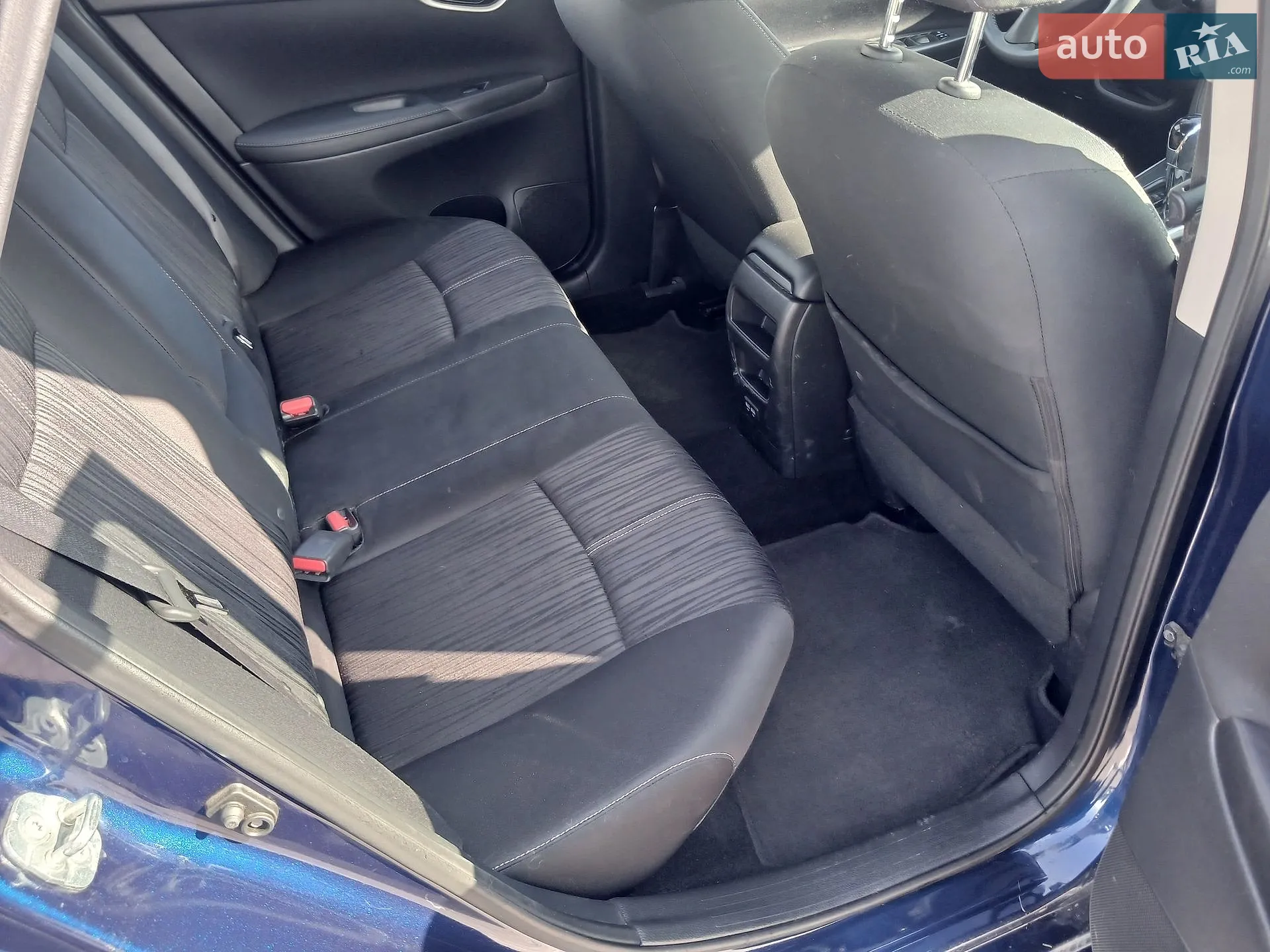 2017 Nissan Sentra - мініатюра 10