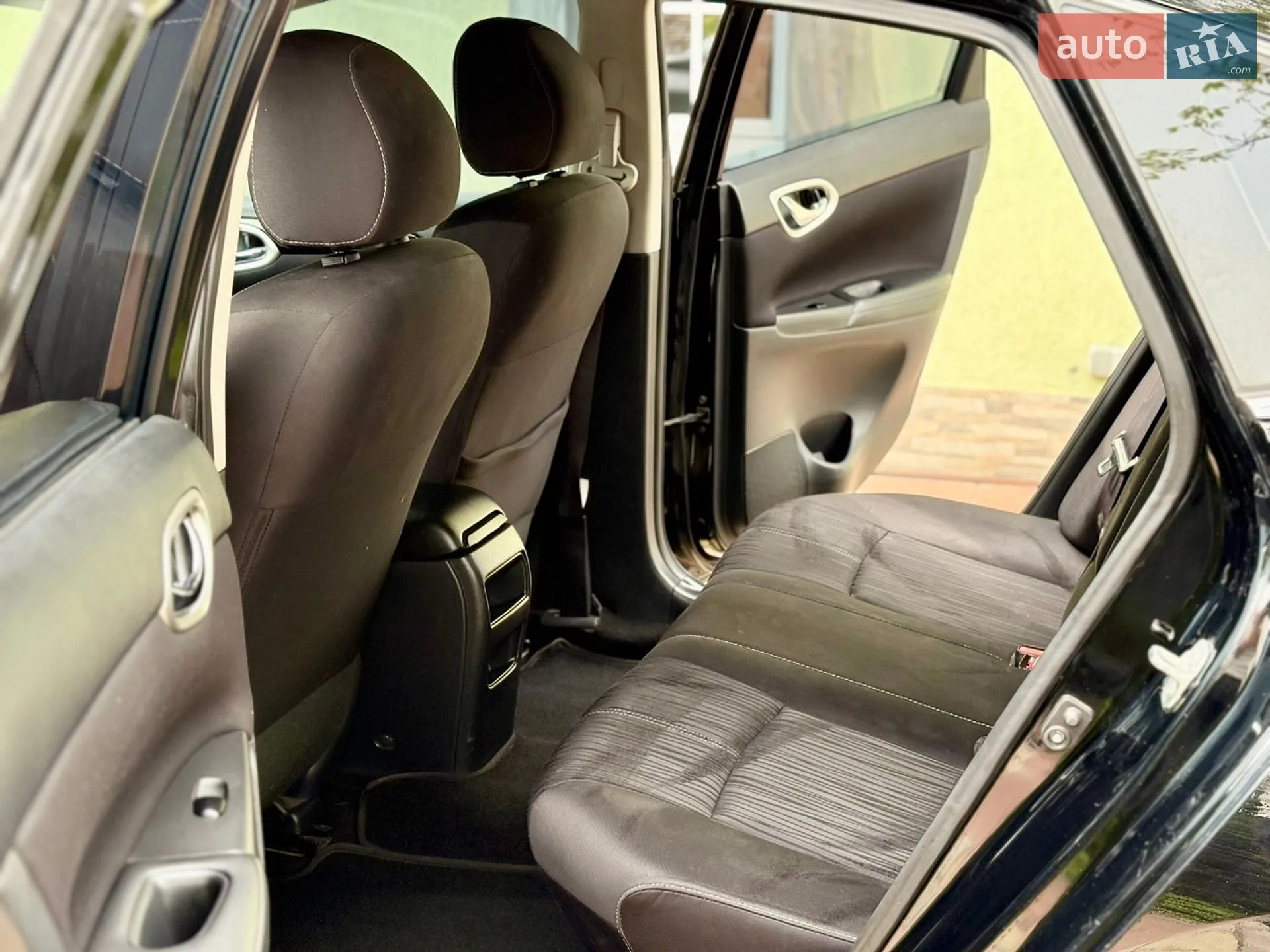 2017 Nissan Sentra - мініатюра 11
