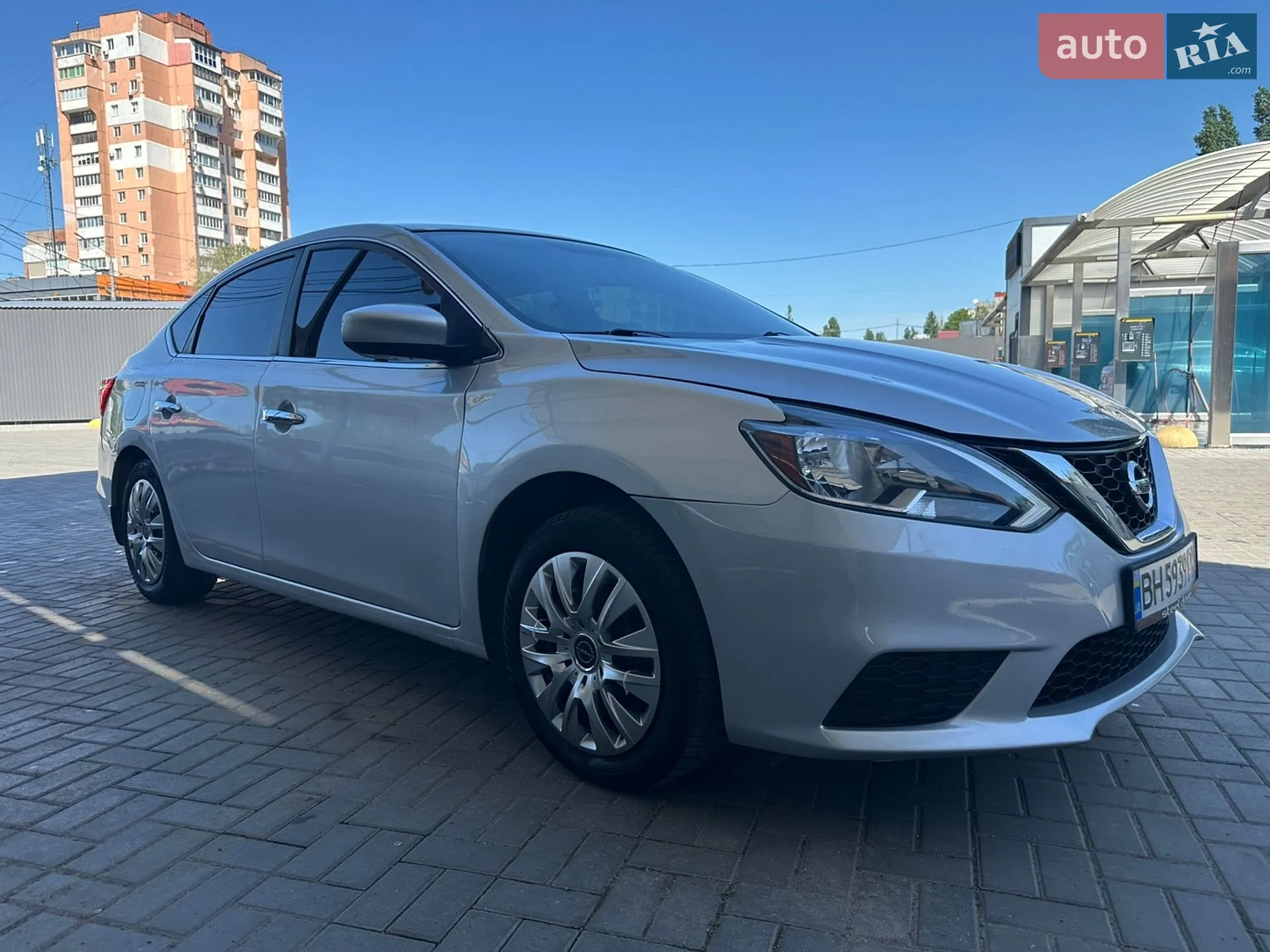 2017 Nissan Sentra - мініатюра 2
