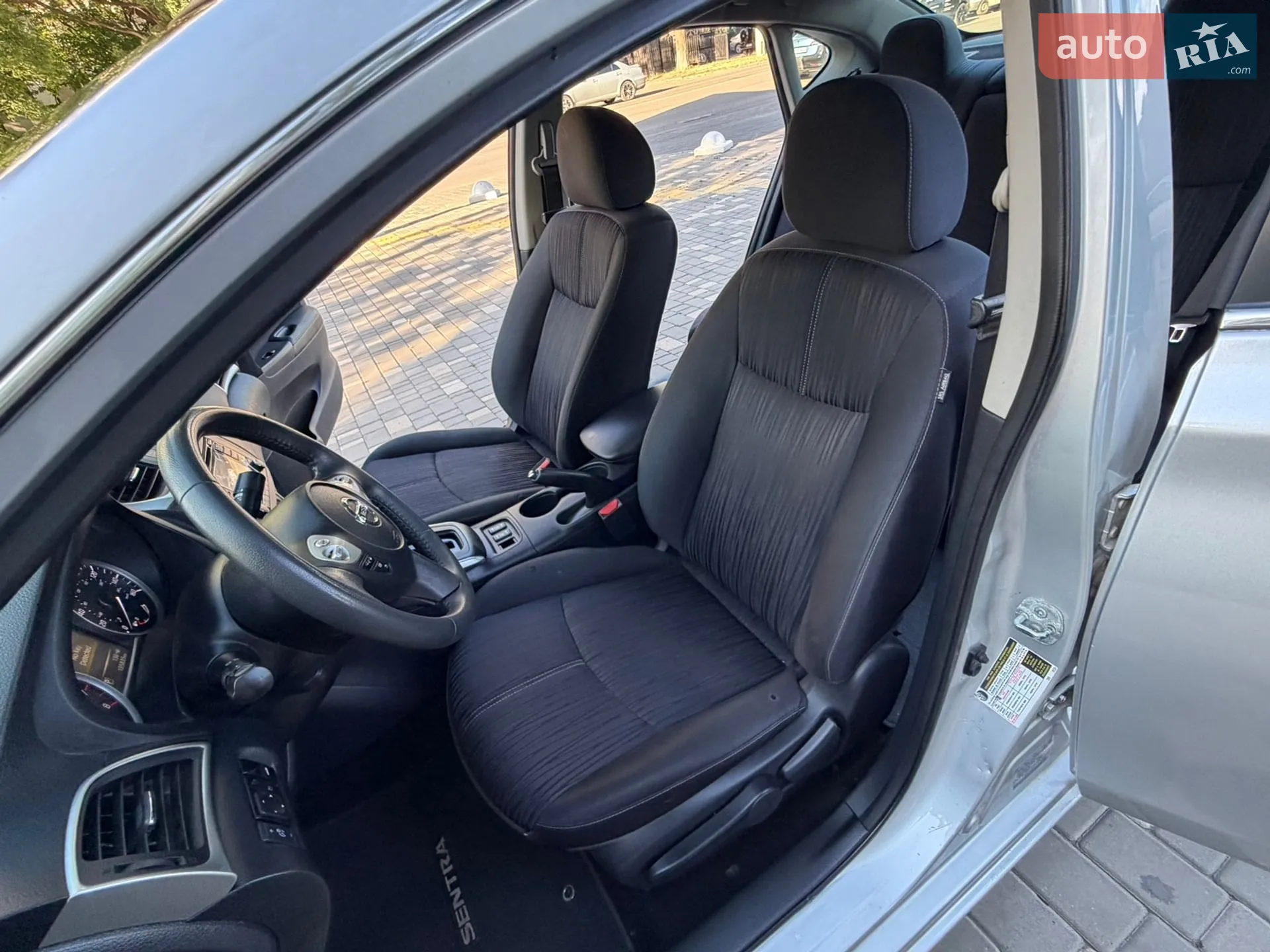 2017 Nissan Sentra - мініатюра 7
