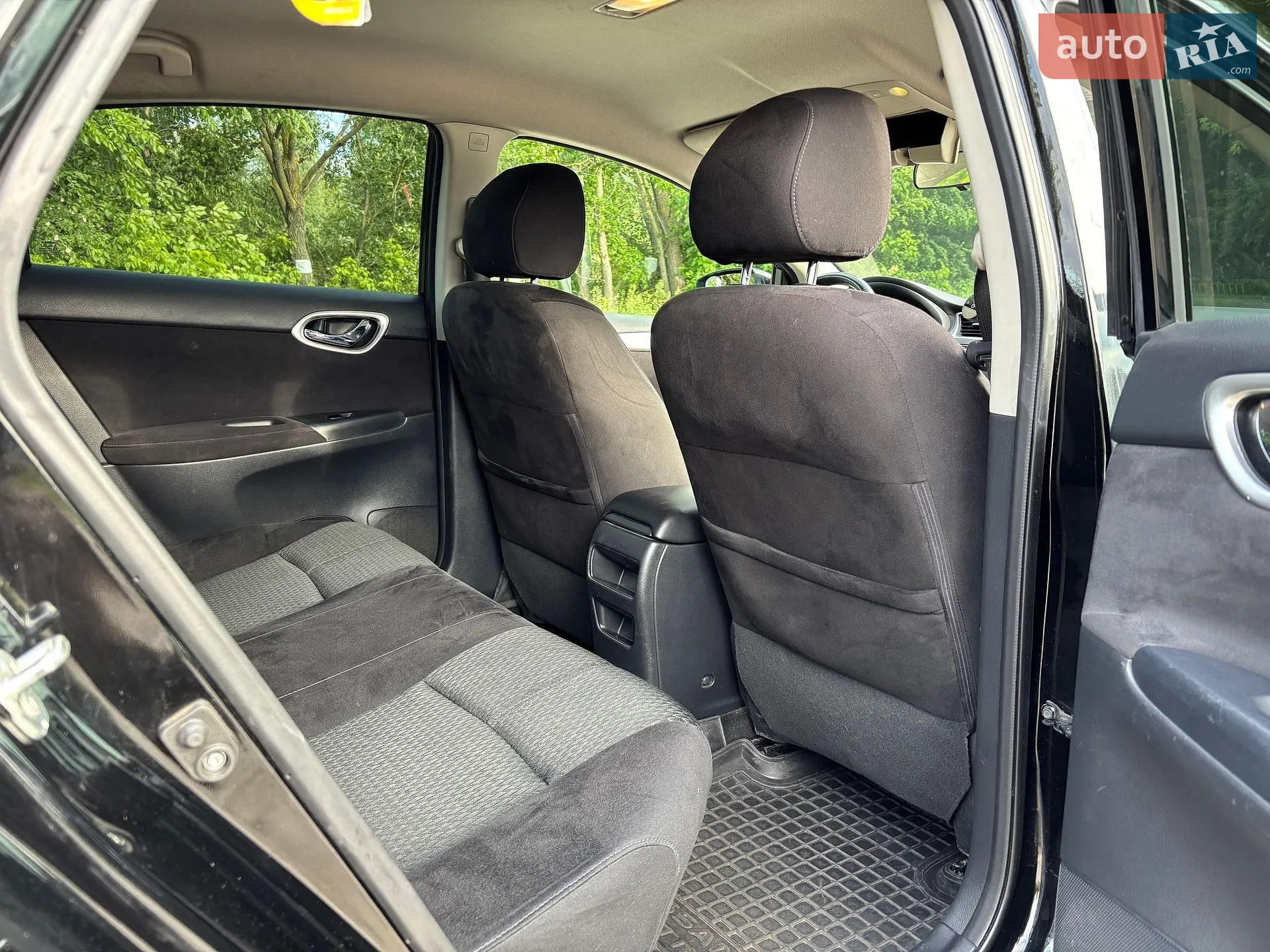 2015 Nissan Sentra - мініатюра 18