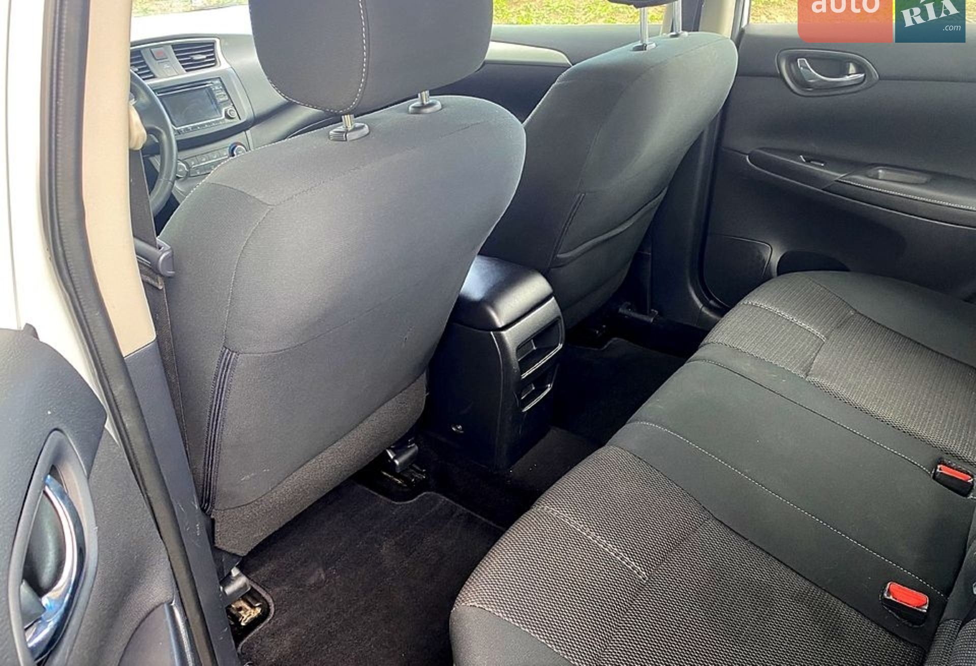 2018 Nissan Sentra - мініатюра 4
