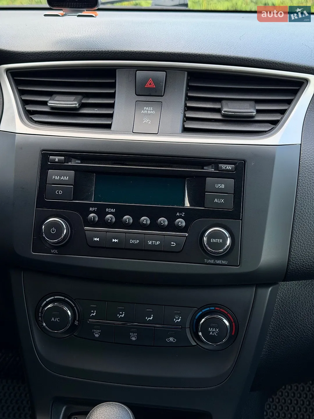 2017 Nissan Sentra - мініатюра 46