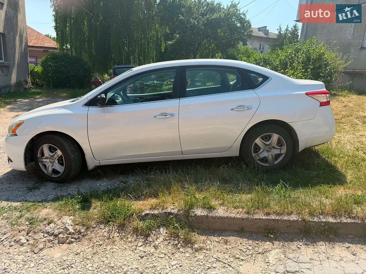 2013 Nissan Sentra - мініатюра 10