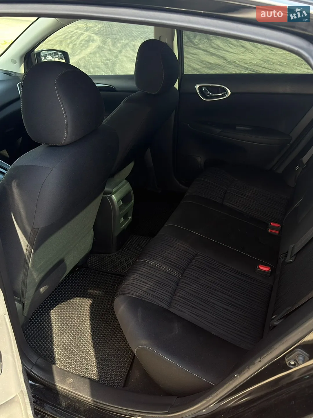 2016 Nissan Sentra - мініатюра 10