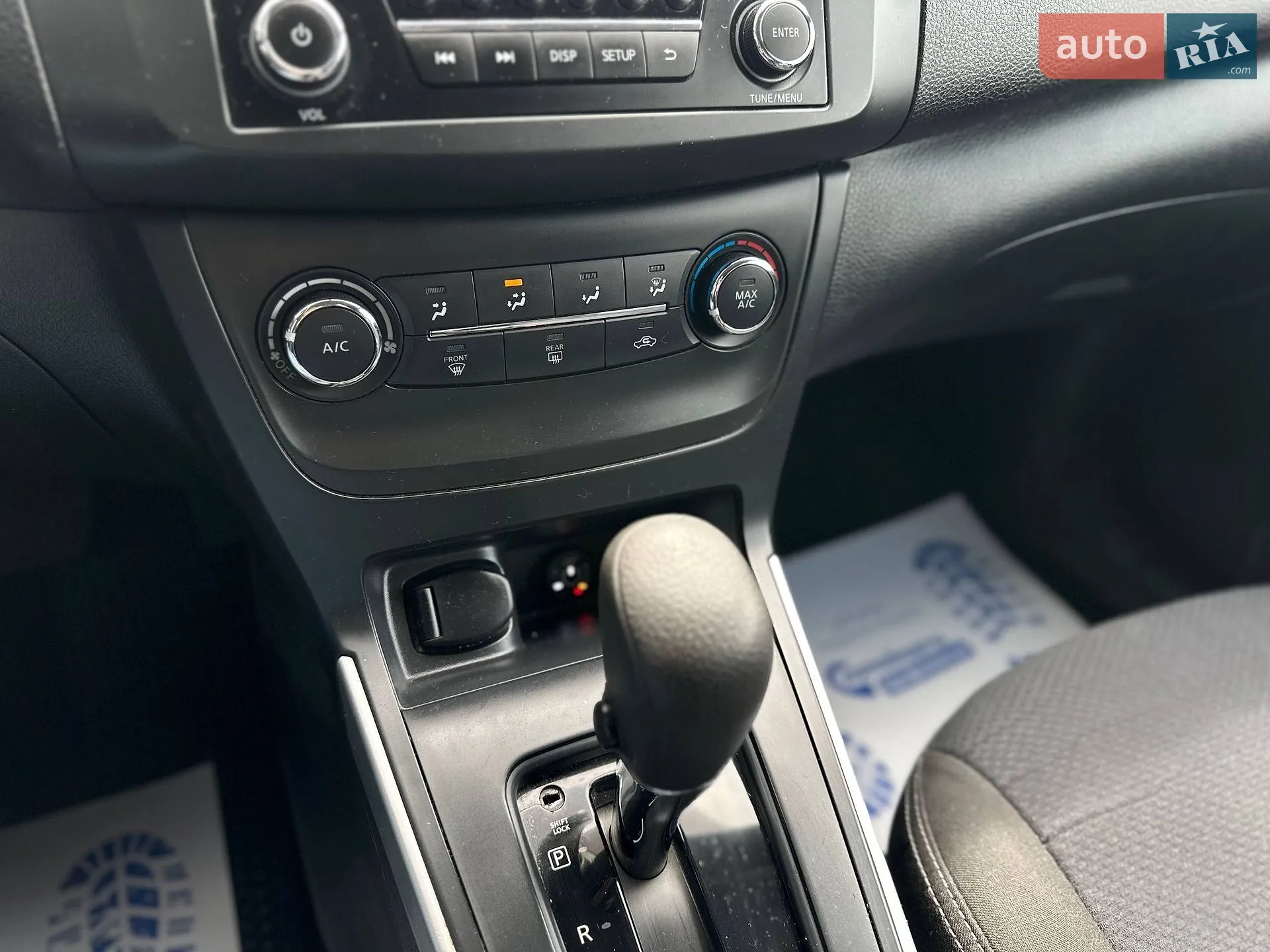 2016 Nissan Sentra - мініатюра 16