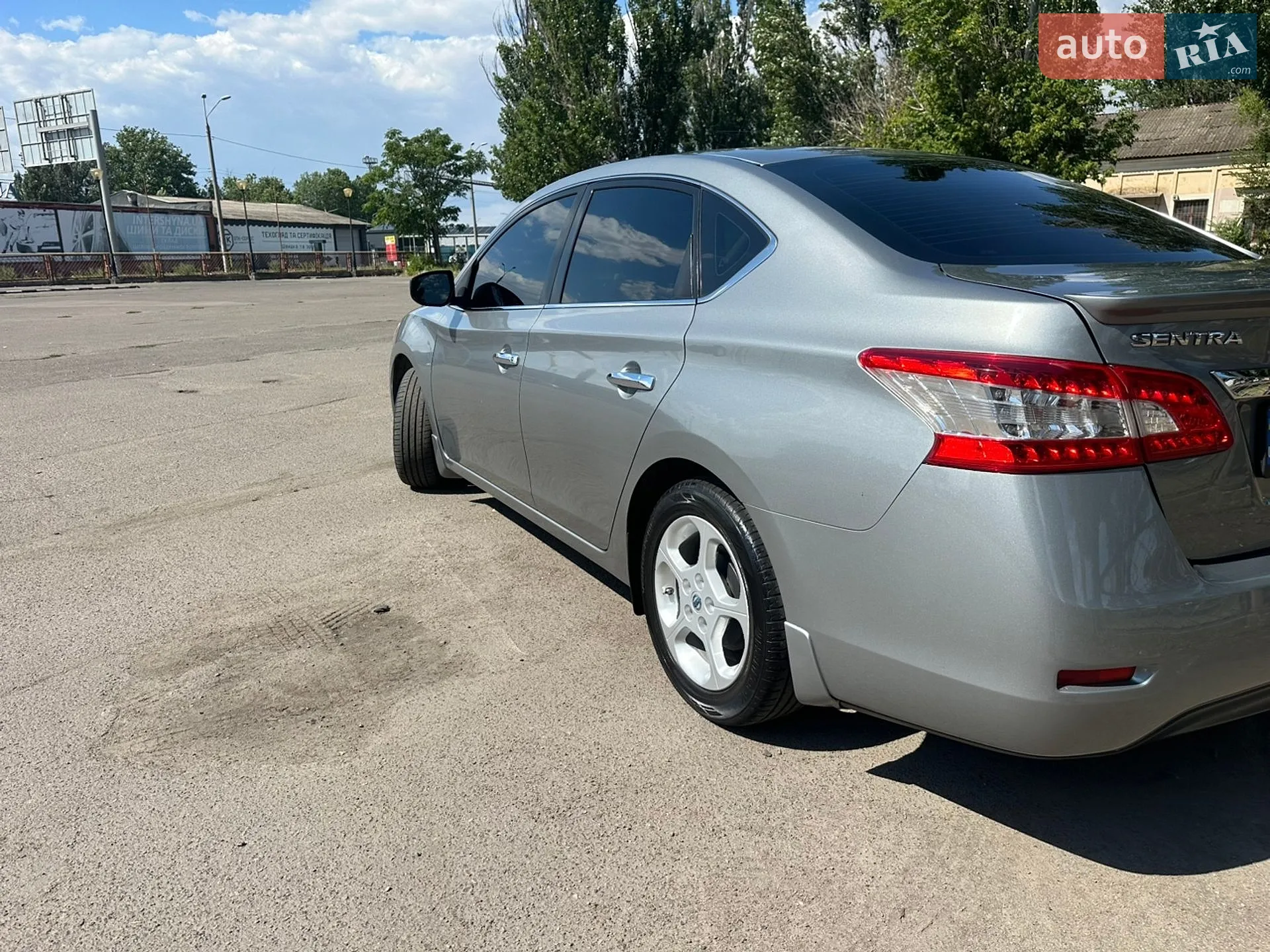 2013 Nissan Sentra - мініатюра 9