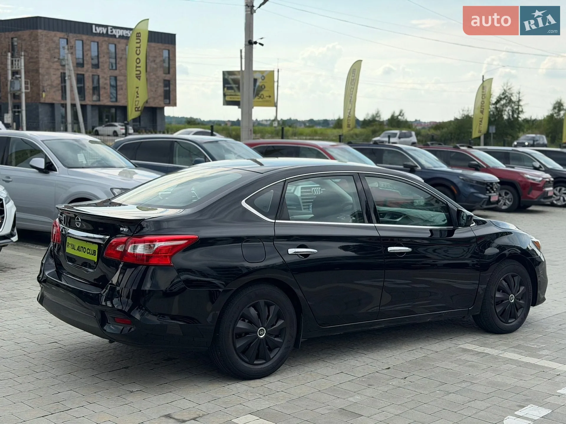 2016 Nissan Sentra - мініатюра 5