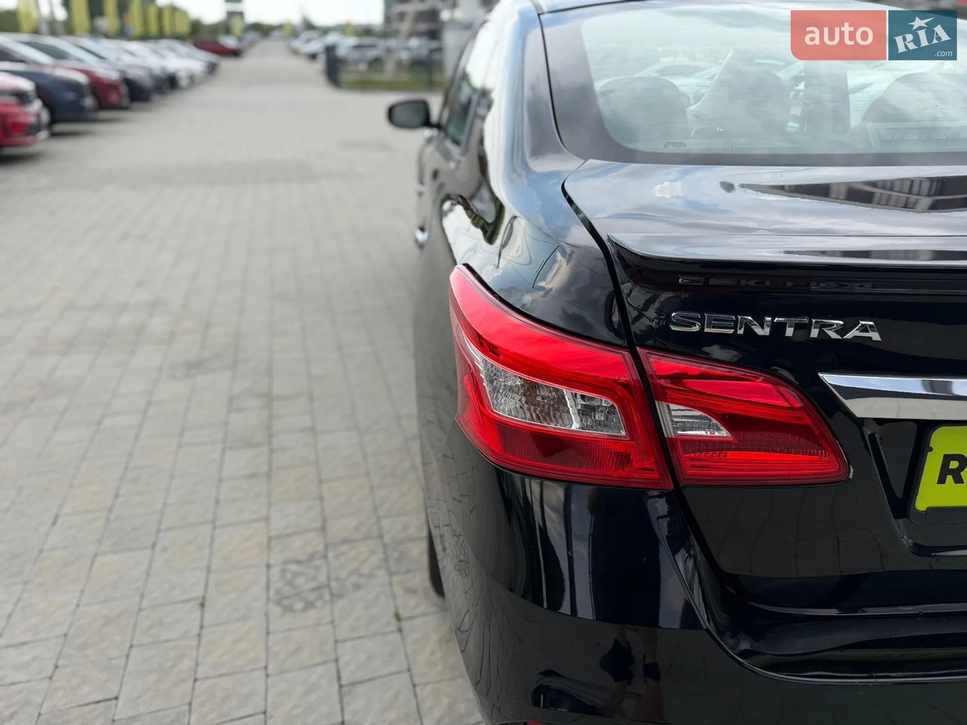 2016 Nissan Sentra - мініатюра 9