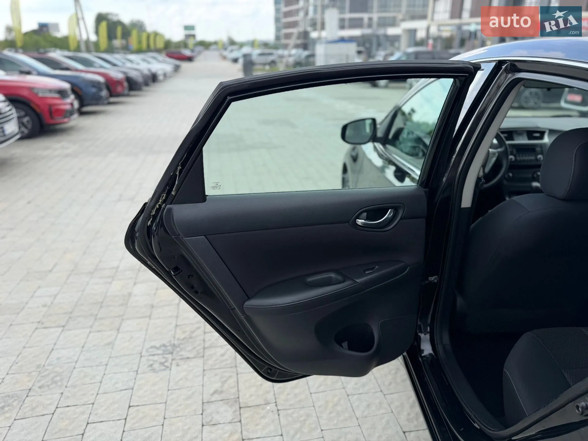 2016 Nissan Sentra - мініатюра 20