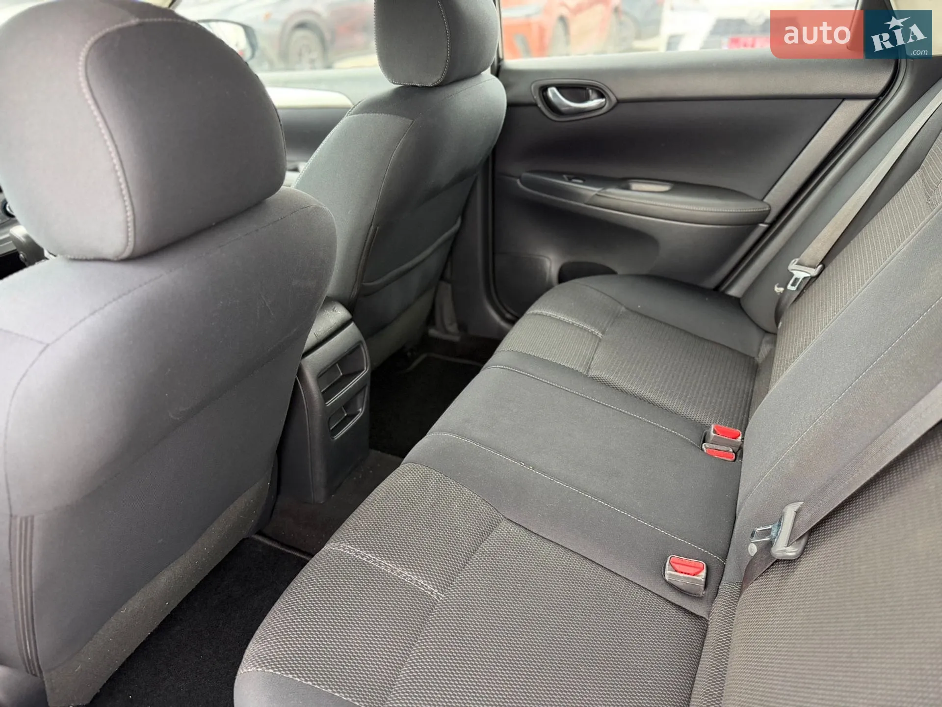 2016 Nissan Sentra - мініатюра 18