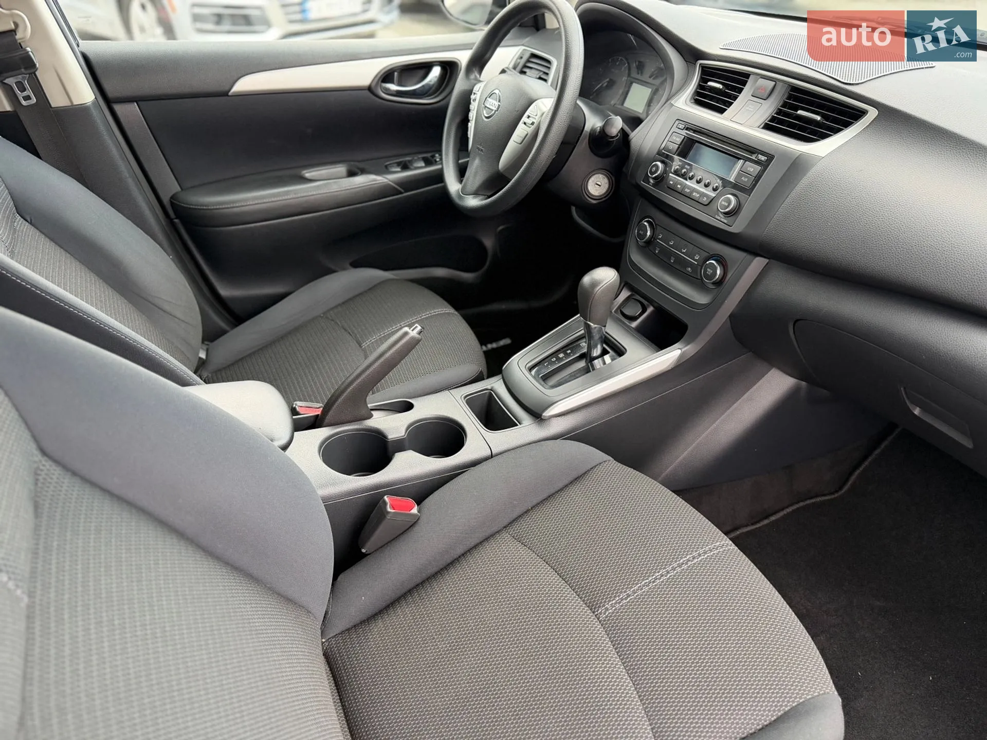 2016 Nissan Sentra - мініатюра 23