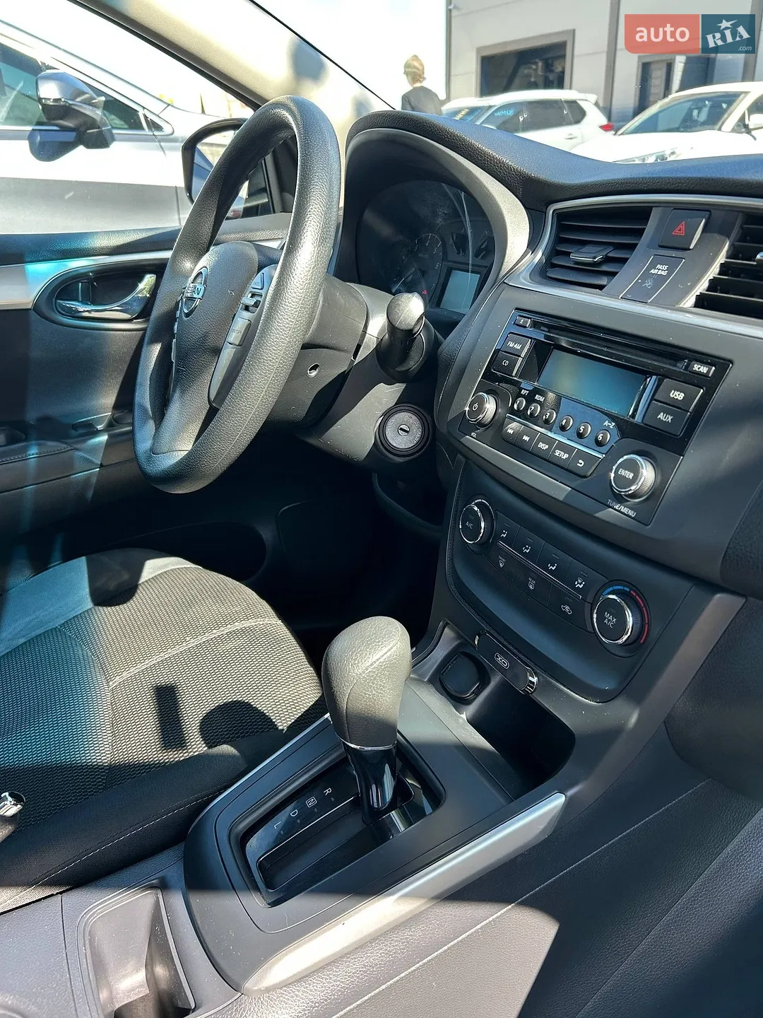 2017 Nissan Sentra - мініатюра 4