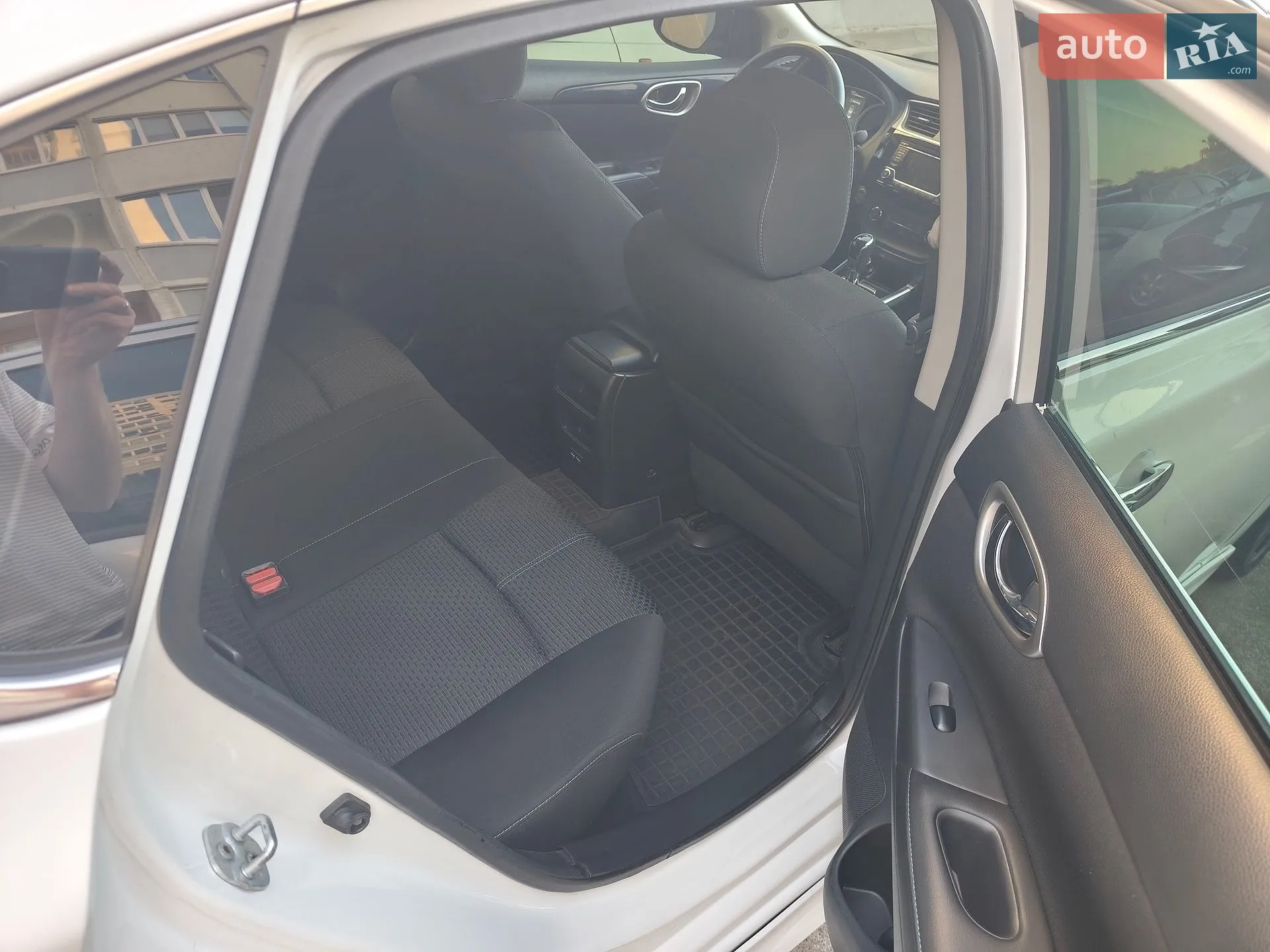 2017 Nissan Sentra - мініатюра 15