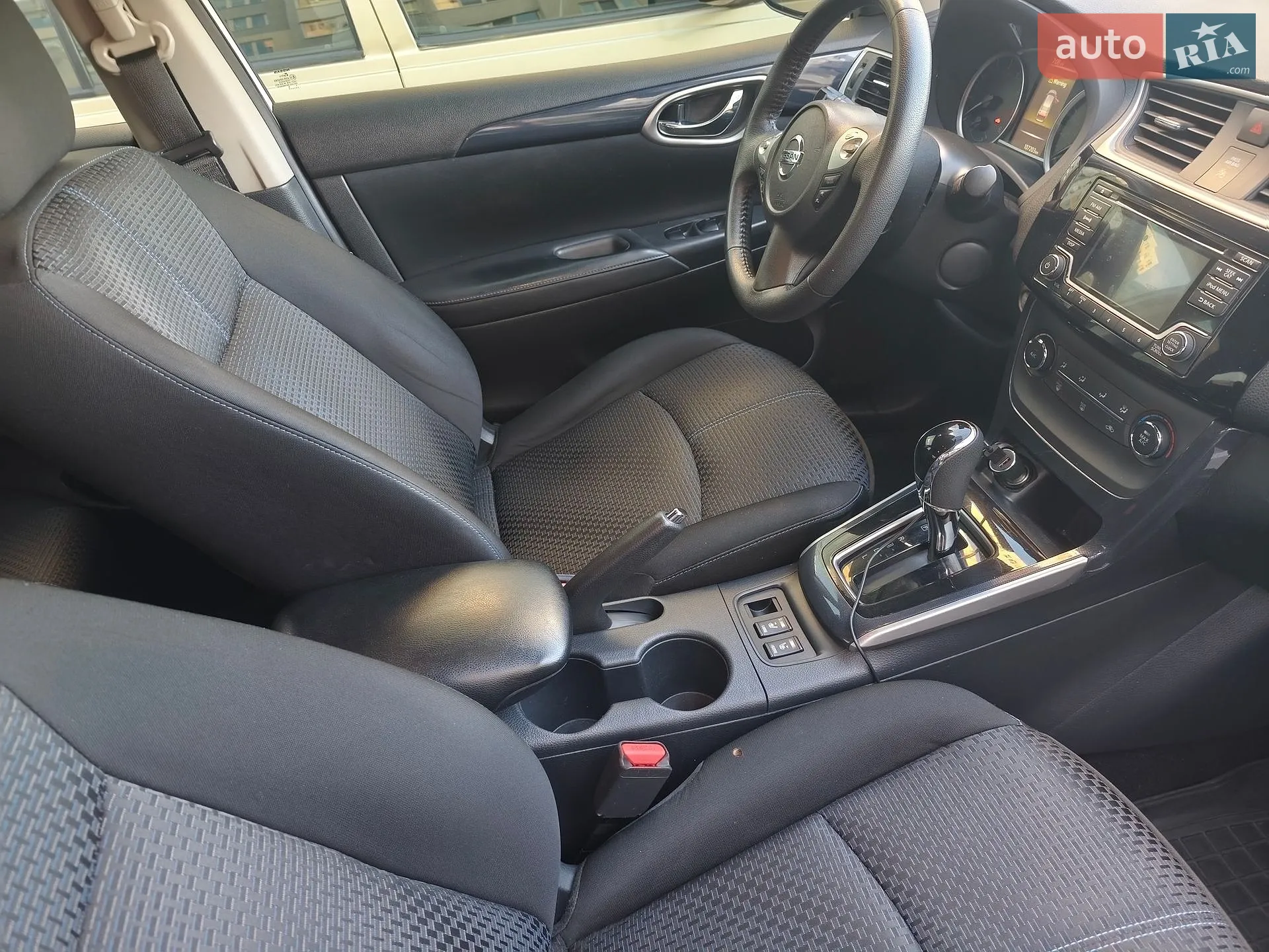 2017 Nissan Sentra - мініатюра 16
