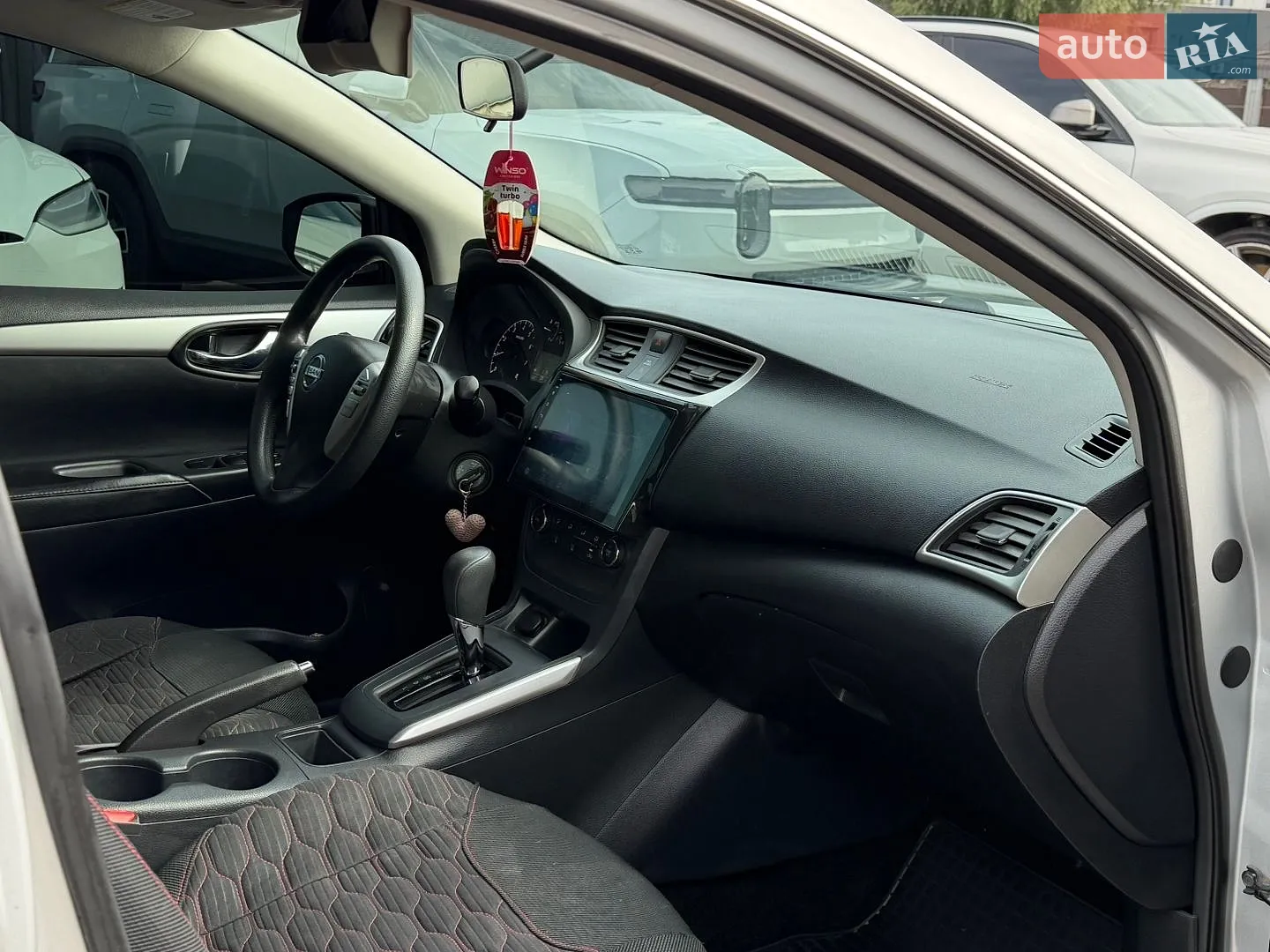 2016 Nissan Sentra - мініатюра 12