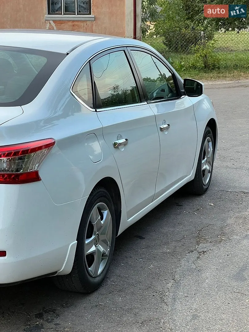 2013 Nissan Sentra - мініатюра 10