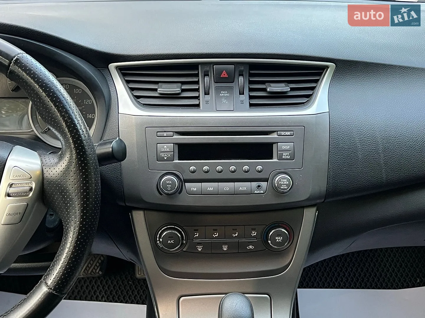 2013 Nissan Sentra - мініатюра 17