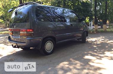 Мінівен Nissan Serena 2001 в Одесі