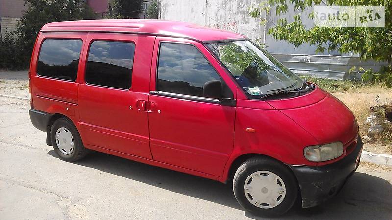 Минивэн Nissan Serena 1998 в 