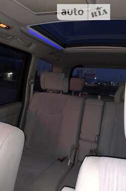 Минивэн Nissan Serena 2012 в 