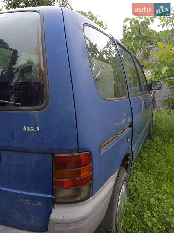 Мінівен Nissan Serena 1996 в Баришівка