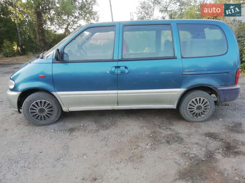 Минивэн Nissan Serena 1999 в Снятине