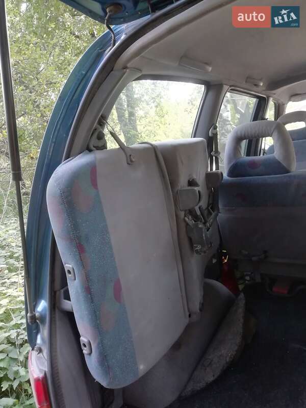 Минивэн Nissan Serena 1999 в Снятине