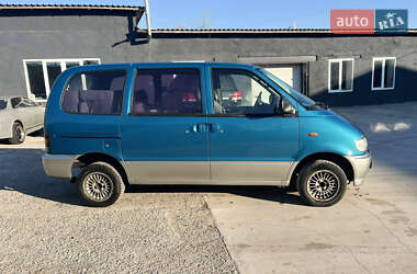 Мінівен Nissan Serena 1995 в Одесі