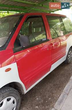 Минивэн Nissan Serena 1995 в 