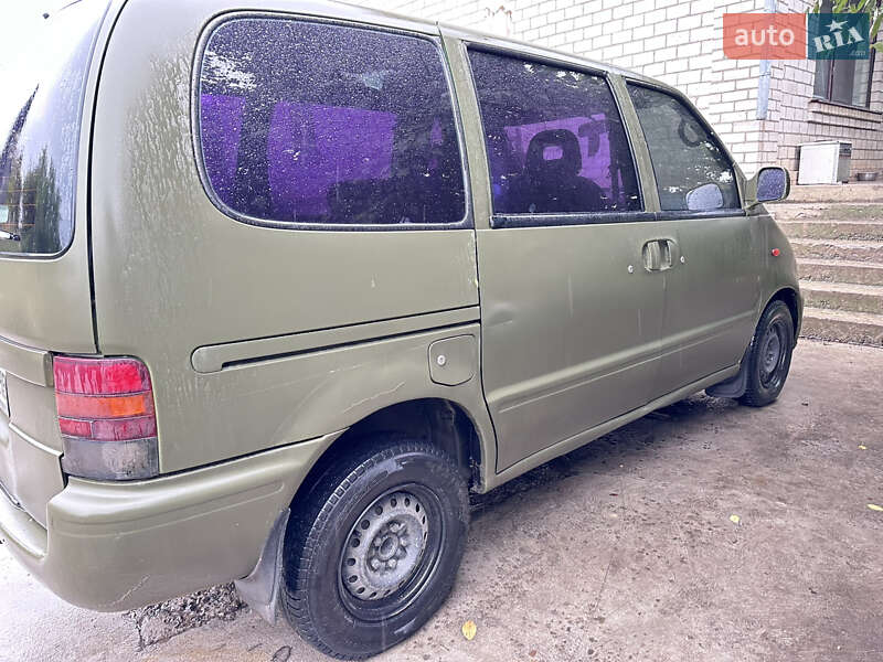 Мінівен Nissan Serena 1999 в Одесі