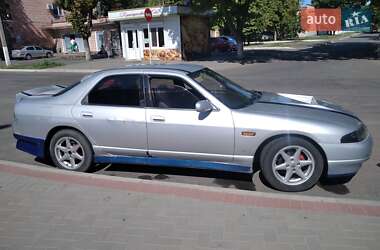 Седан Nissan Skyline 1993 в 