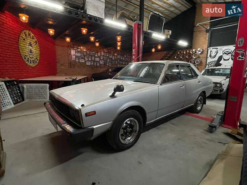 Седан Nissan Skyline 1979 в 