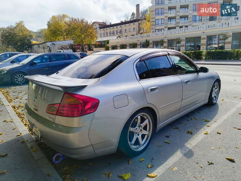 Седан Nissan Skyline 2001 в Одессе