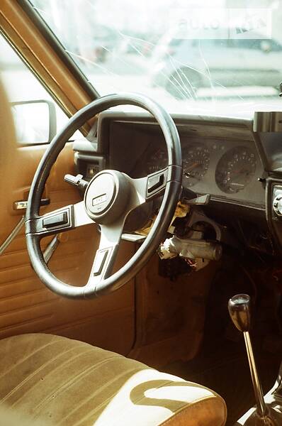 Седан Nissan Sunny 1980 в Киеве