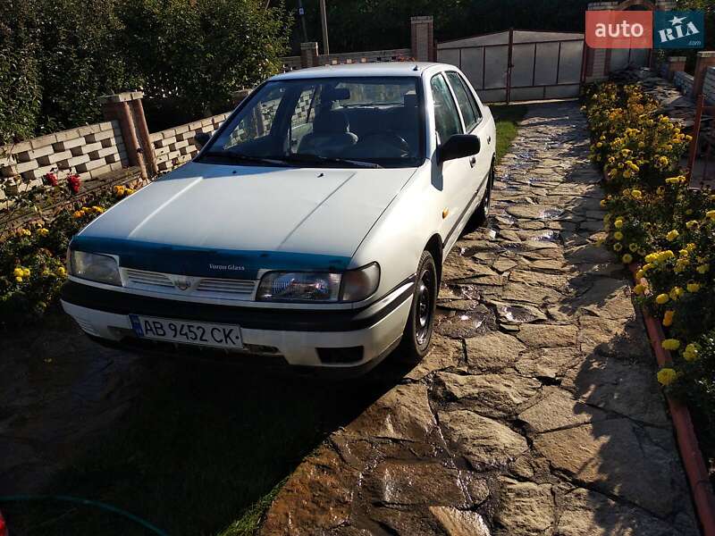 Nissan Sunny 1993