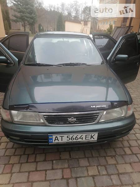 Седан Nissan Sunny 1997 в Ивано-Франковске