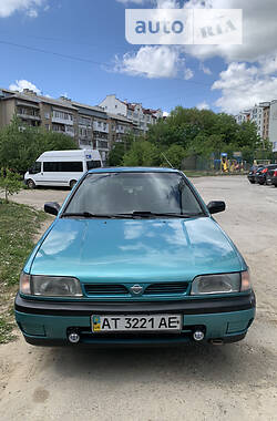 Лифтбек Nissan Sunny 1994 в Ивано-Франковске