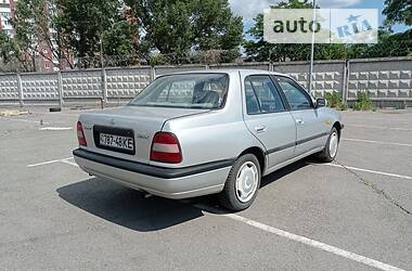 Седан Nissan Sunny 1993 в Києві