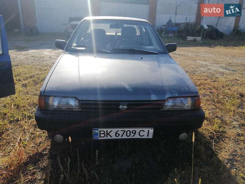 Седан Nissan Sunny 1987 в Демидовке