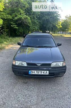 Седан Nissan Sunny 1993 в Одессе