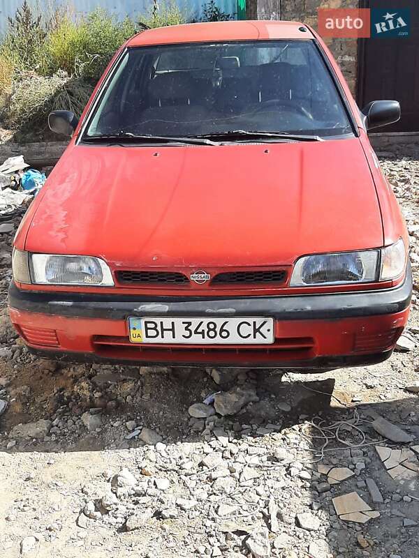 Седан Nissan Sunny 1992 в Одесі